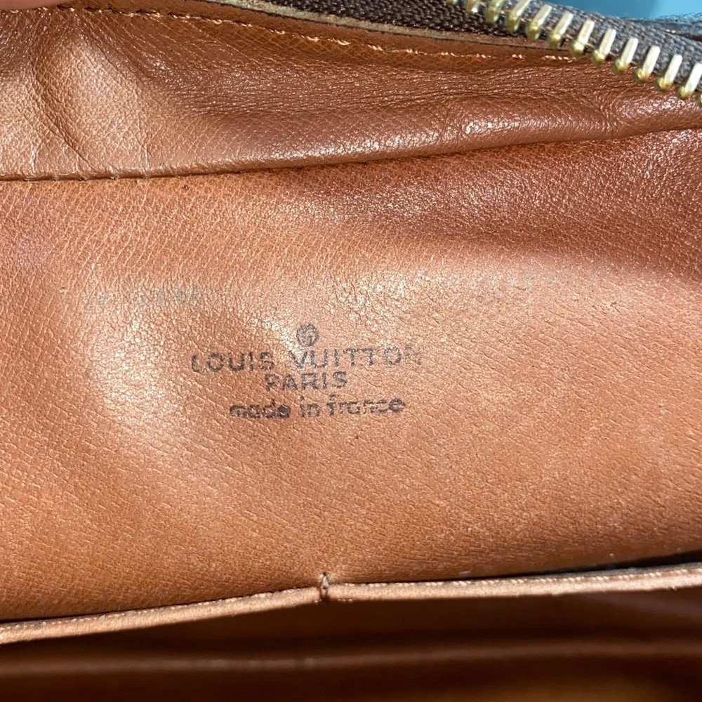 Authentic Louis Vuitton Vintage Monogram Compiegne Cosmetic Clutch Bag